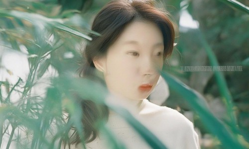 微创双眼皮是一种双眼皮手术方法，其特点在于创伤较小，恢复较快，效果自然