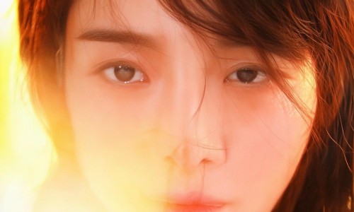 微创双眼皮是一种双眼皮手术方法,其特点在于创伤较小,恢复较快
